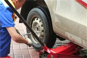 龙山附近拖车24小时服务热线电话