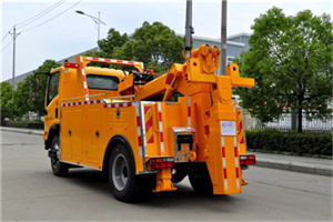 龙山高速路拖车费