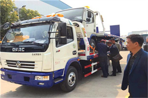 龙山汽车道路救援拖车价格